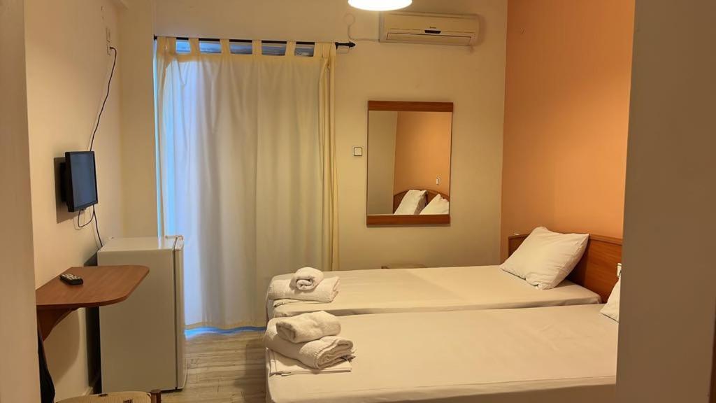 Cleopatra Hotel Kanali  Exteriör bild
